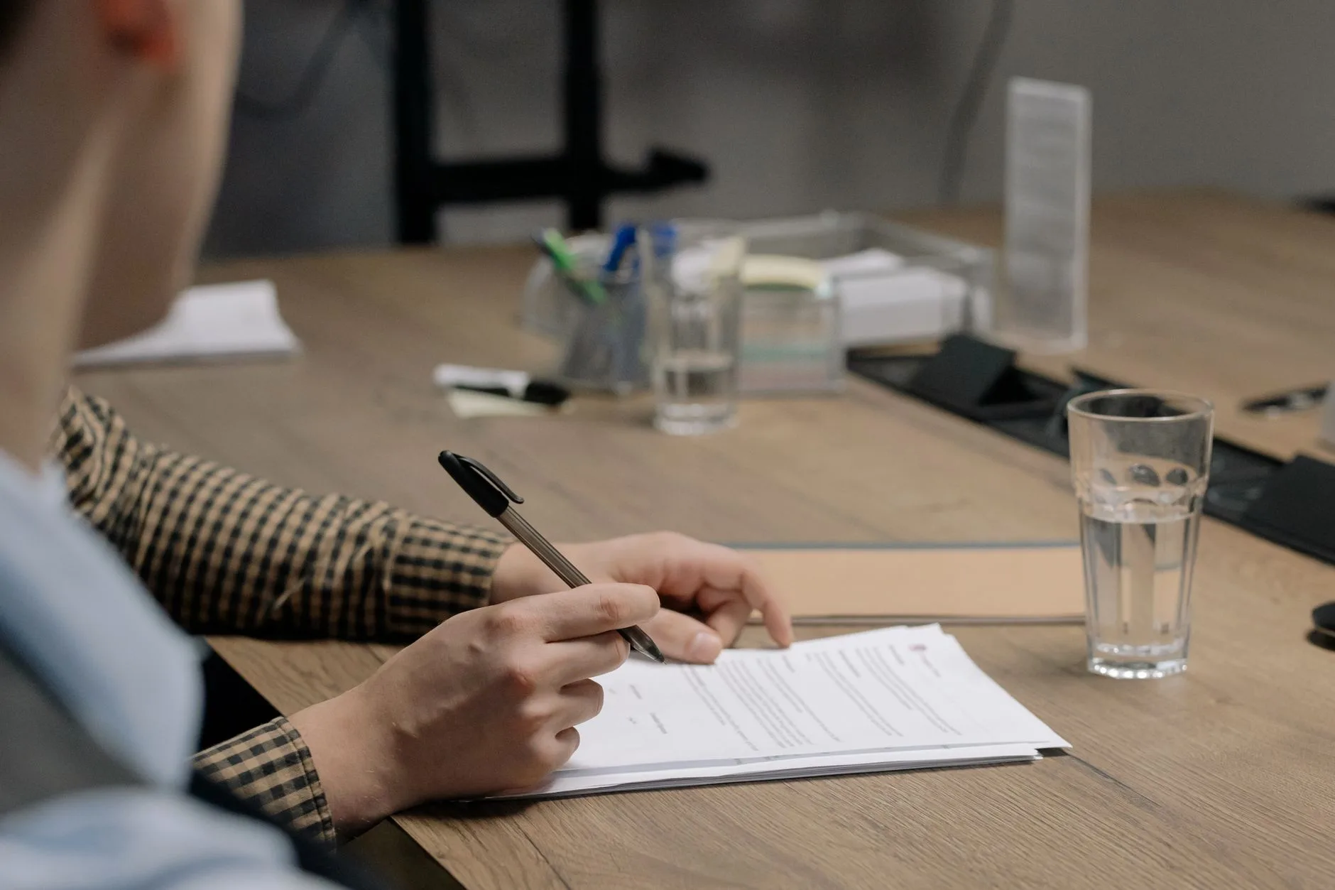 Devis et rapport d'étude thermique RE2020 examinés avant signature